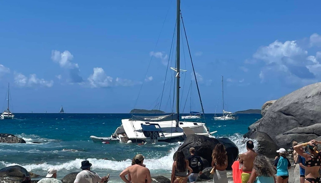 Charter Catamaran Grounding at the Baths BVI Amidst Red Flag