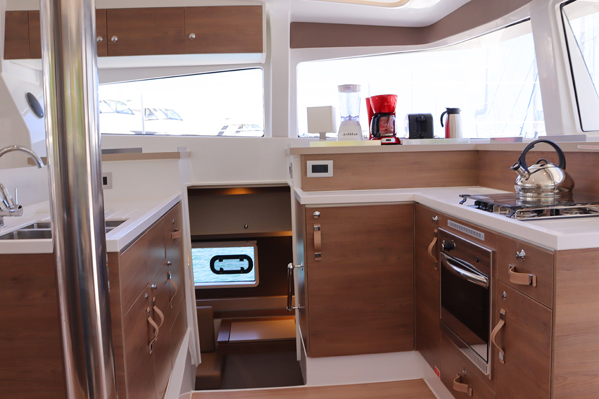 DOROTHEA, 2024 Bali 4.2 OW, British Virgin Islands