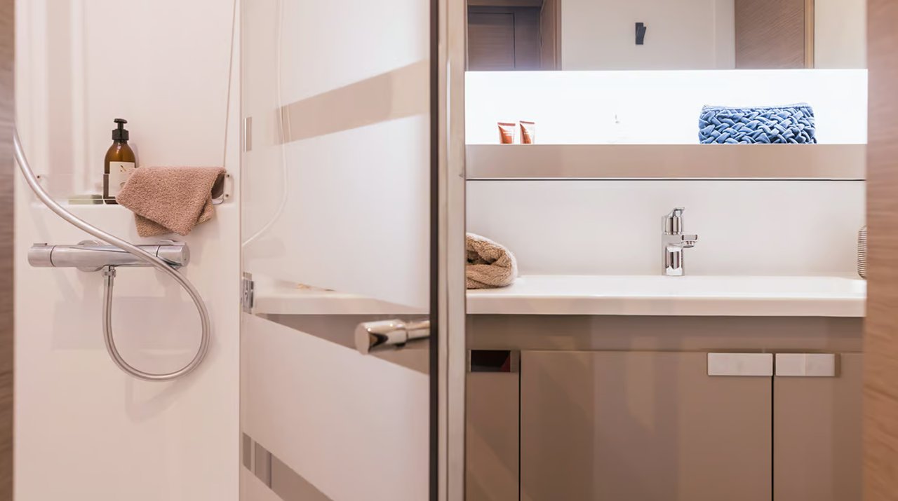LUNE RAE, 2025 Fountaine Pajot Aura 51, British Virgin Islands