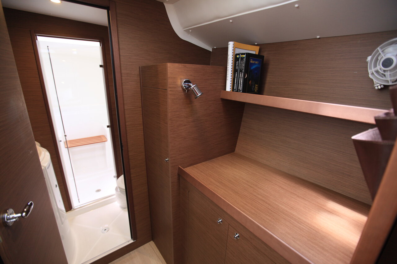 SAINT BLUE, 2019 Lagoon 380, British Virgin Islands