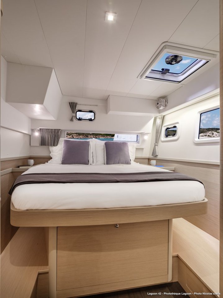 AVENTURA, 2019 Lagoon 42, British Virgin Islands