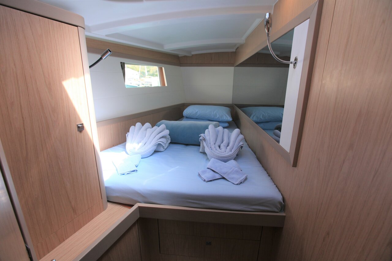 J DOG, 2017 Oceanis 48, British Virgin Islands