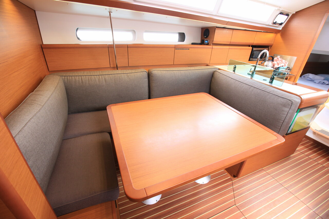 INDIAN CHIEF, 2019 Sun Odyssey 419, British Virgin Islands