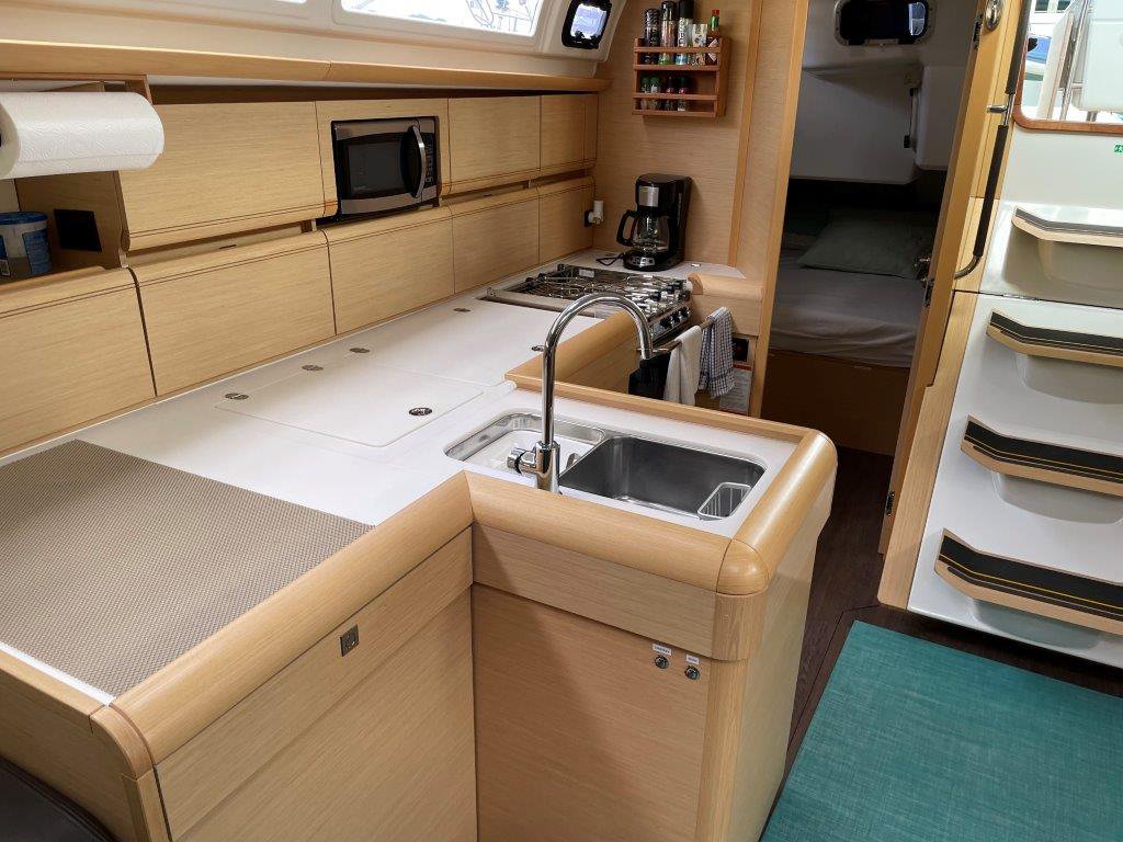 OXYGEN, 2018 Sun Odyssey 519, British Virgin Islands