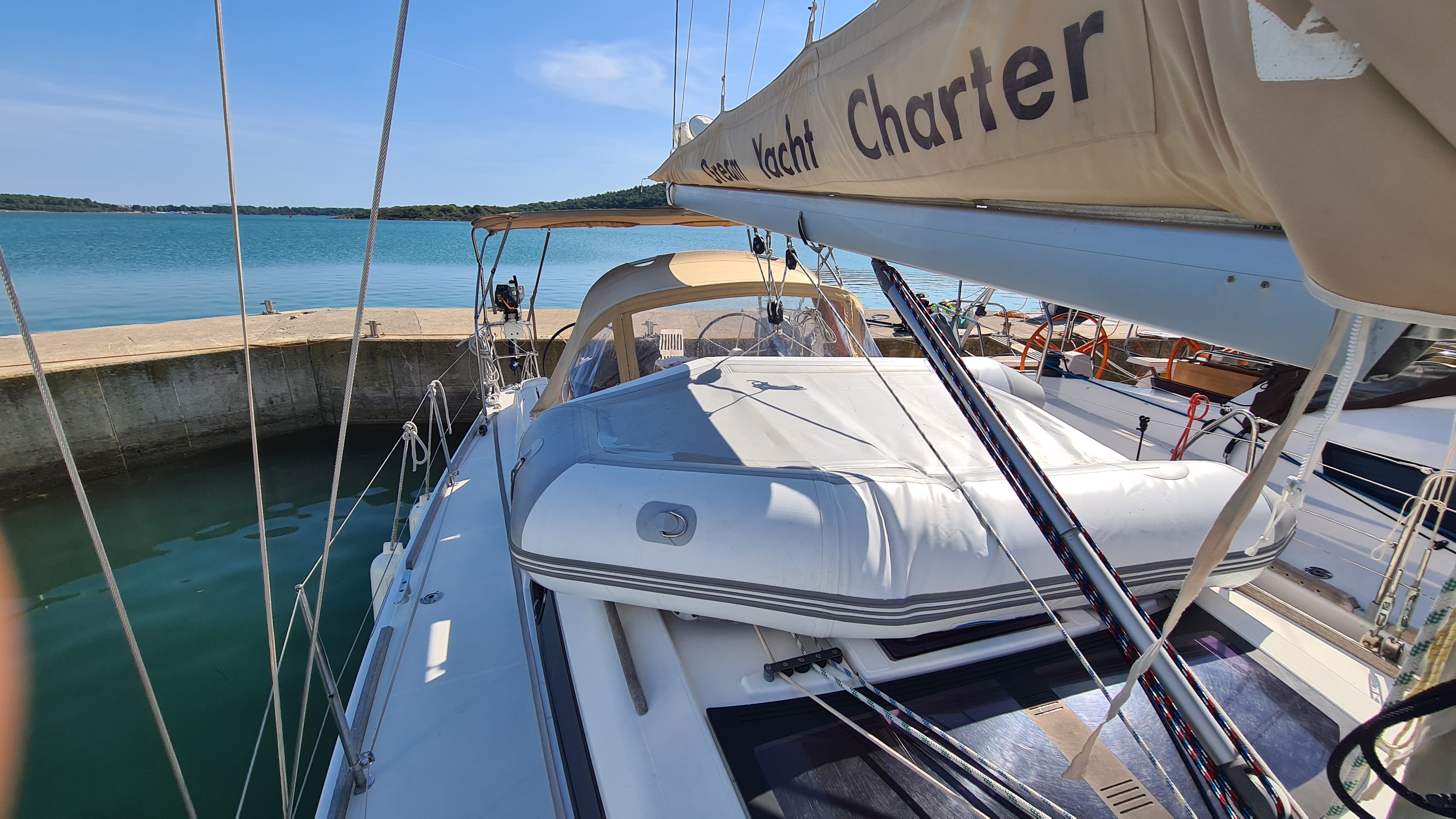 VALENCIA, 2016 Dufour 350 GL, Croatia