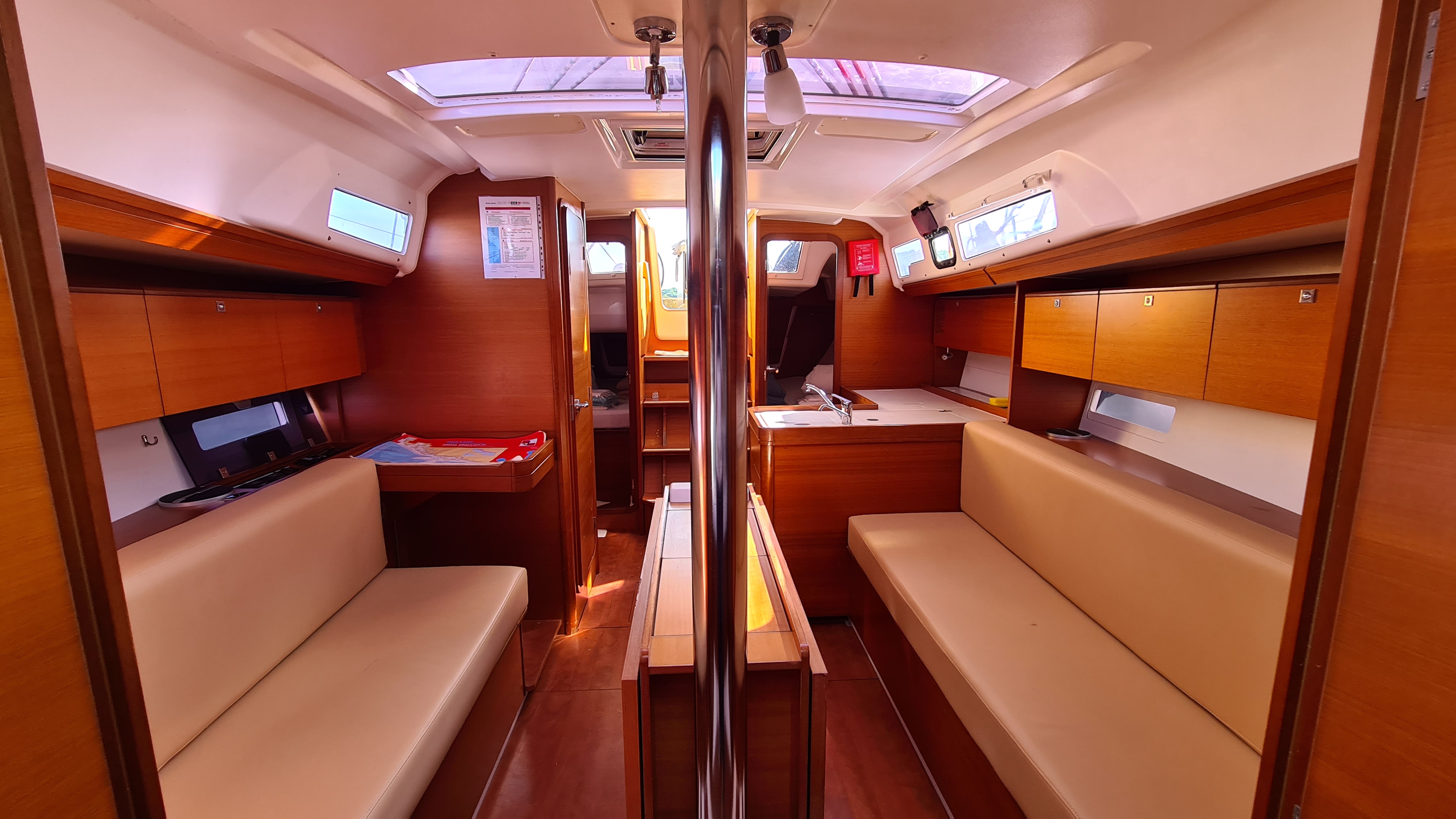 VALENCIA, 2016 Dufour 350 GL, Croatia