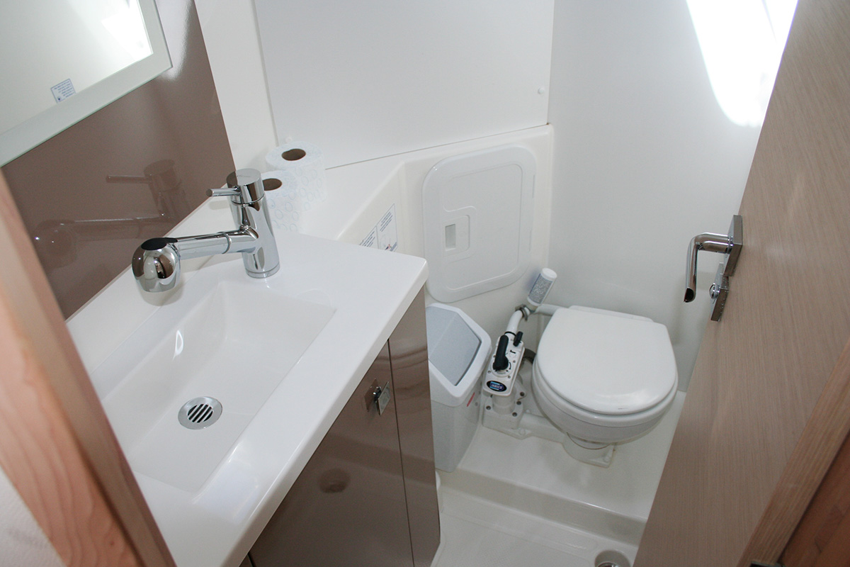 ADMIRA, 2019 Fountaine Pajot Lucia 40, Croatia