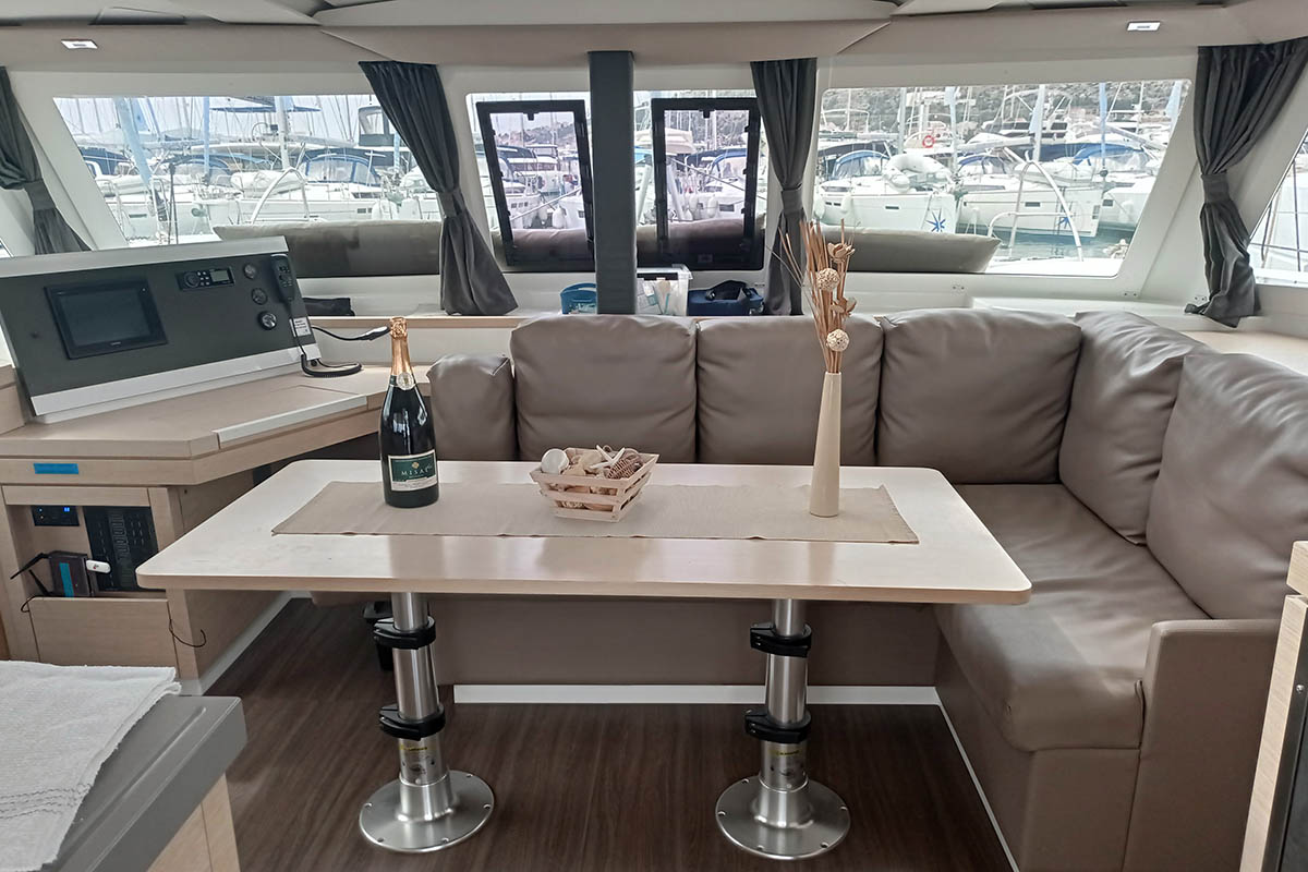 SHANTI, 2019 Fountaine Pajot Lucia 40, Croatia