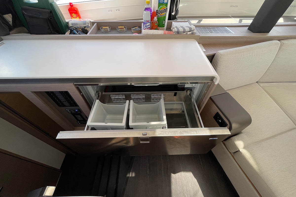 KNOTTY CAT (FOREVER YOUNG), 2022 Fountaine Pajot Tanna 47, British Virgin Islands