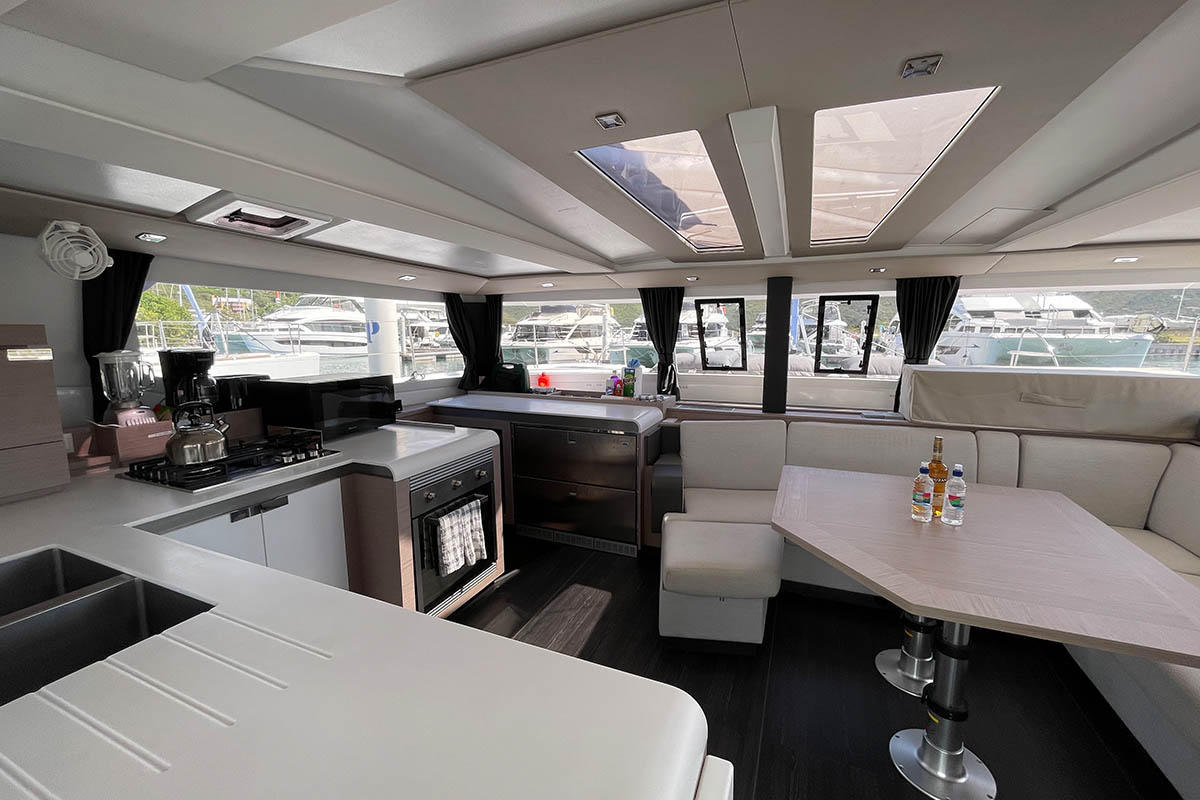 KNOTTY CAT (FOREVER YOUNG), 2022 Fountaine Pajot Tanna 47, British Virgin Islands