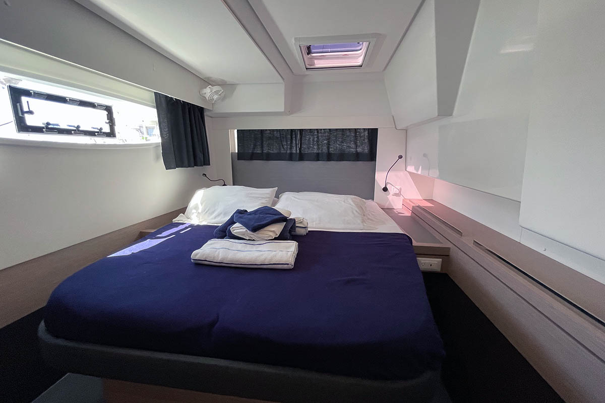 KNOTTY CAT (FOREVER YOUNG), 2022 Fountaine Pajot Tanna 47, British Virgin Islands