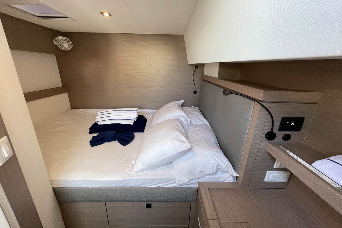 KNOTTY CAT (FOREVER YOUNG), 2022 Fountaine Pajot Tanna 47, British Virgin Islands