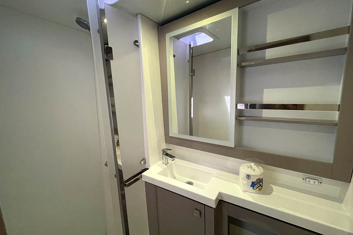 KNOTTY CAT (FOREVER YOUNG), 2022 Fountaine Pajot Tanna 47, British Virgin Islands