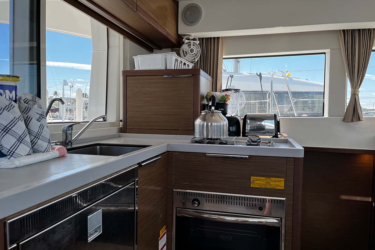 INDIE VORTEX, 2019 Lagoon 40, Abaco Bahamas