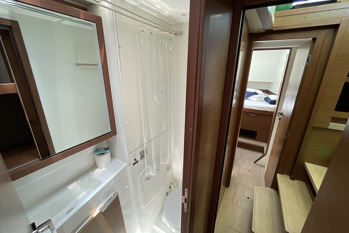 MISS DIVINE, 2020 Lagoon 40, British Virgin Islands