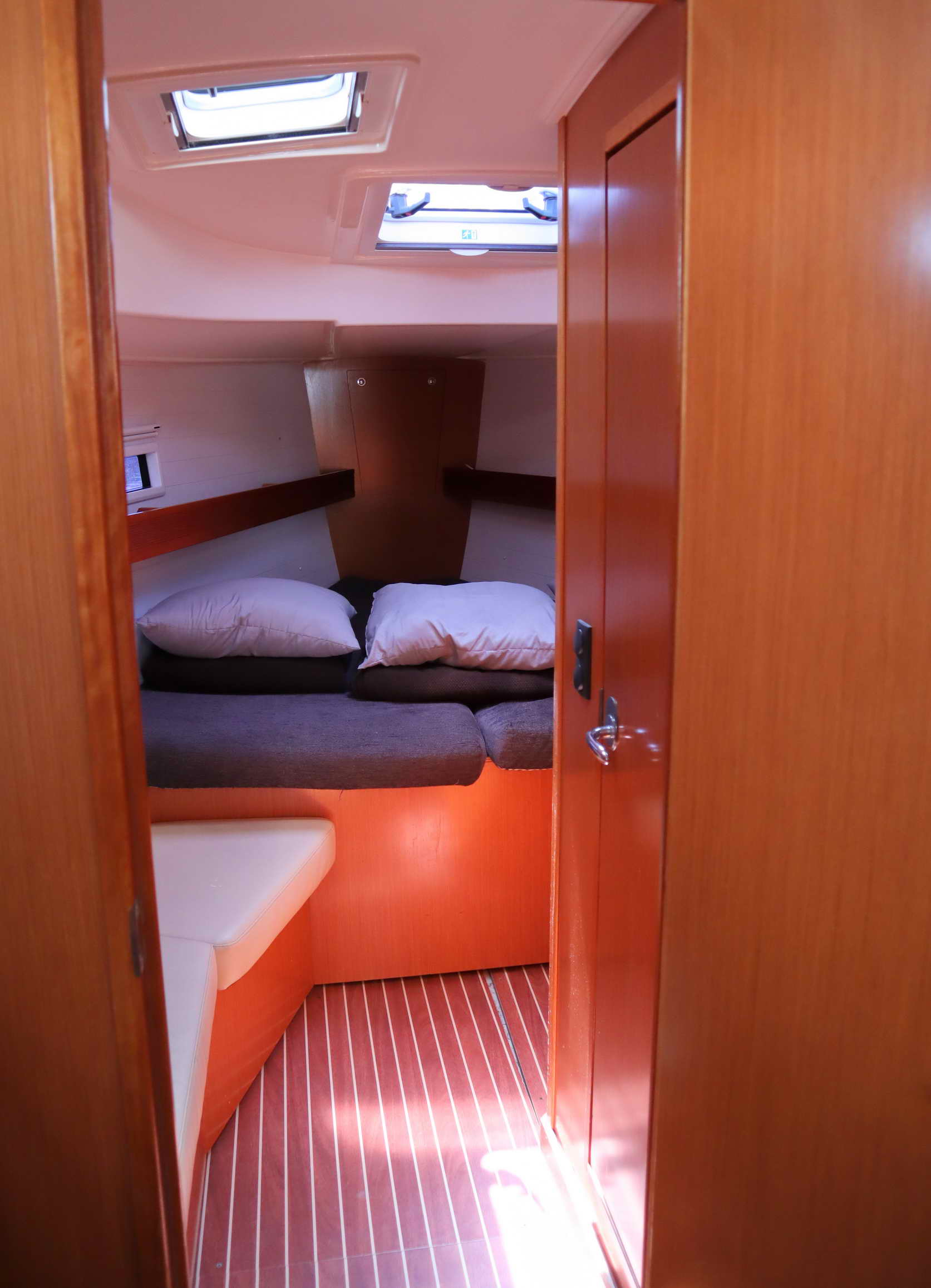 FORTUNA REDUX, 2012 Bavaria Cruiser 40, Greece