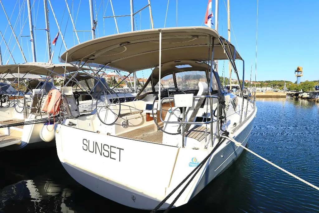 SUNSET, 2016 Dufour 382 GL, Croatia
