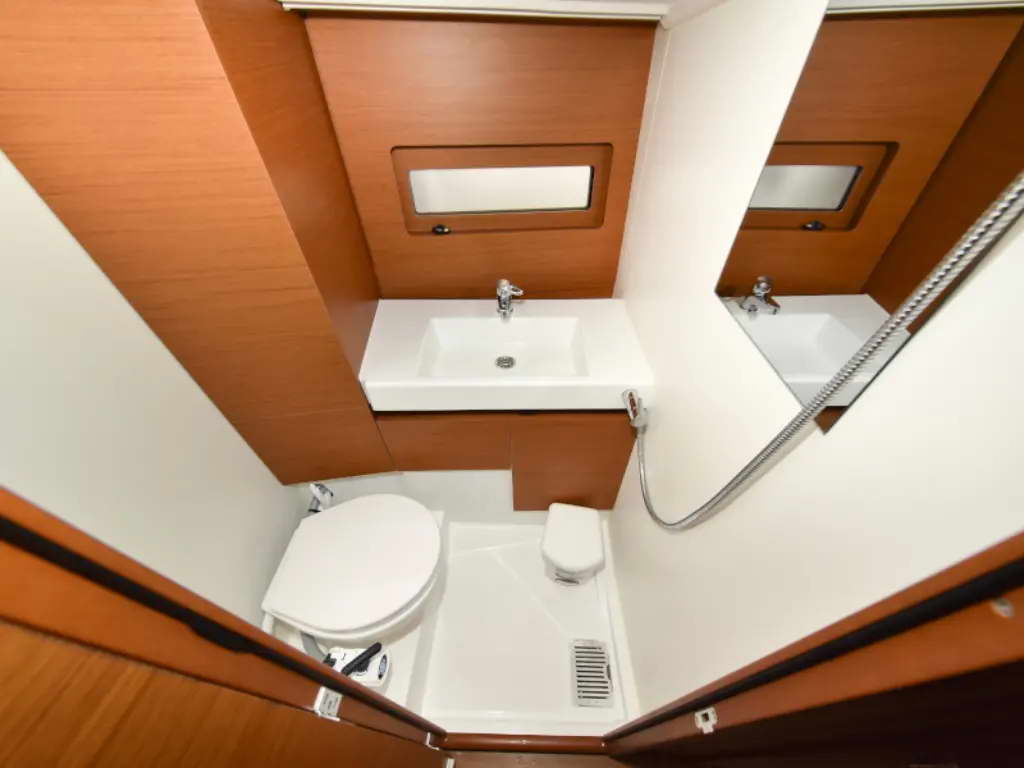 NEW HORIZONS, 2020 Sun Loft 47, Croatia