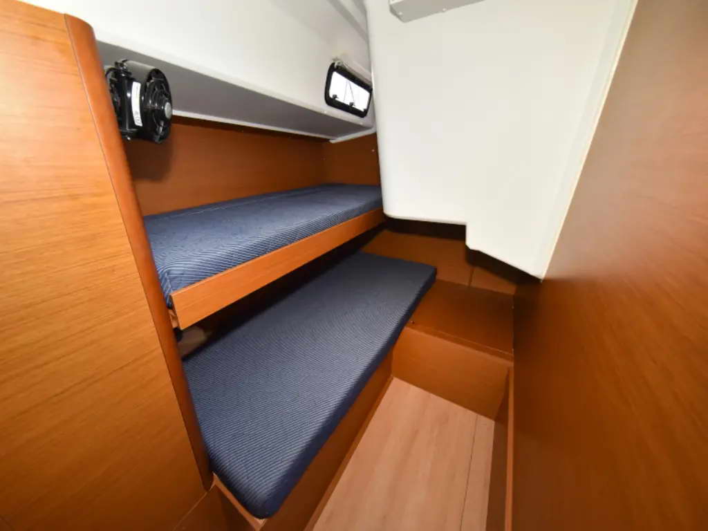 NEW HORIZONS, 2020 Sun Loft 47, Croatia