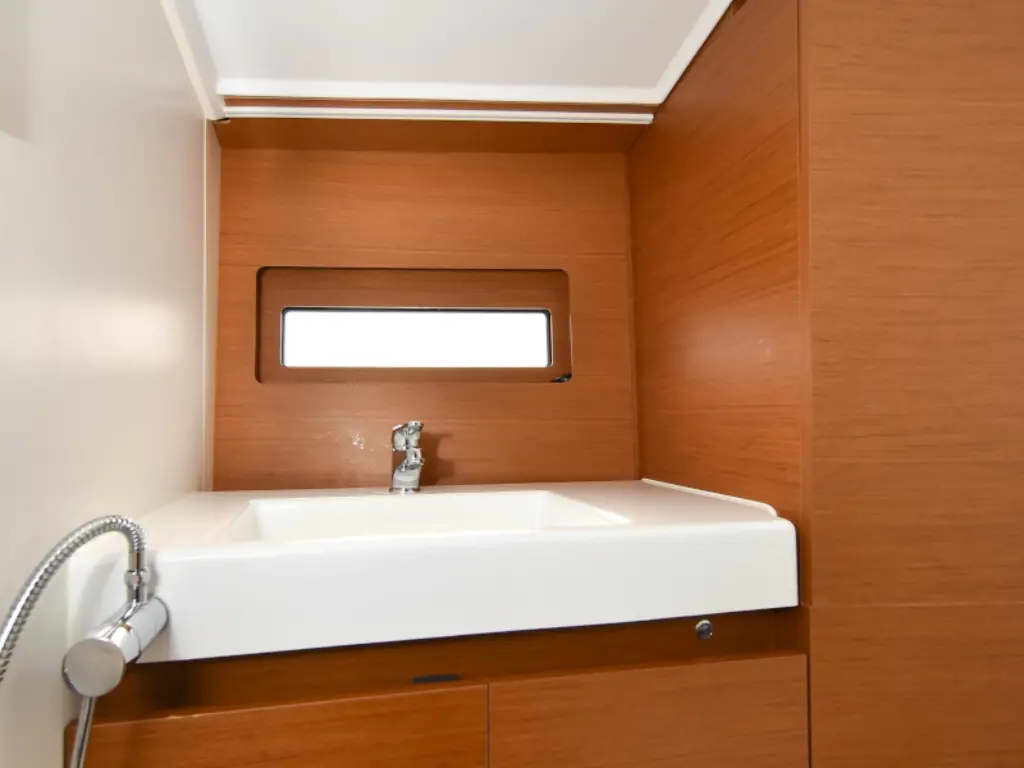 NEW HORIZONS, 2020 Sun Loft 47, Croatia