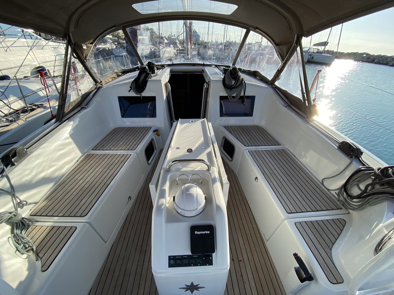 ALMA LIBRE VI, 2020 Sun Odyssey 410, Greece