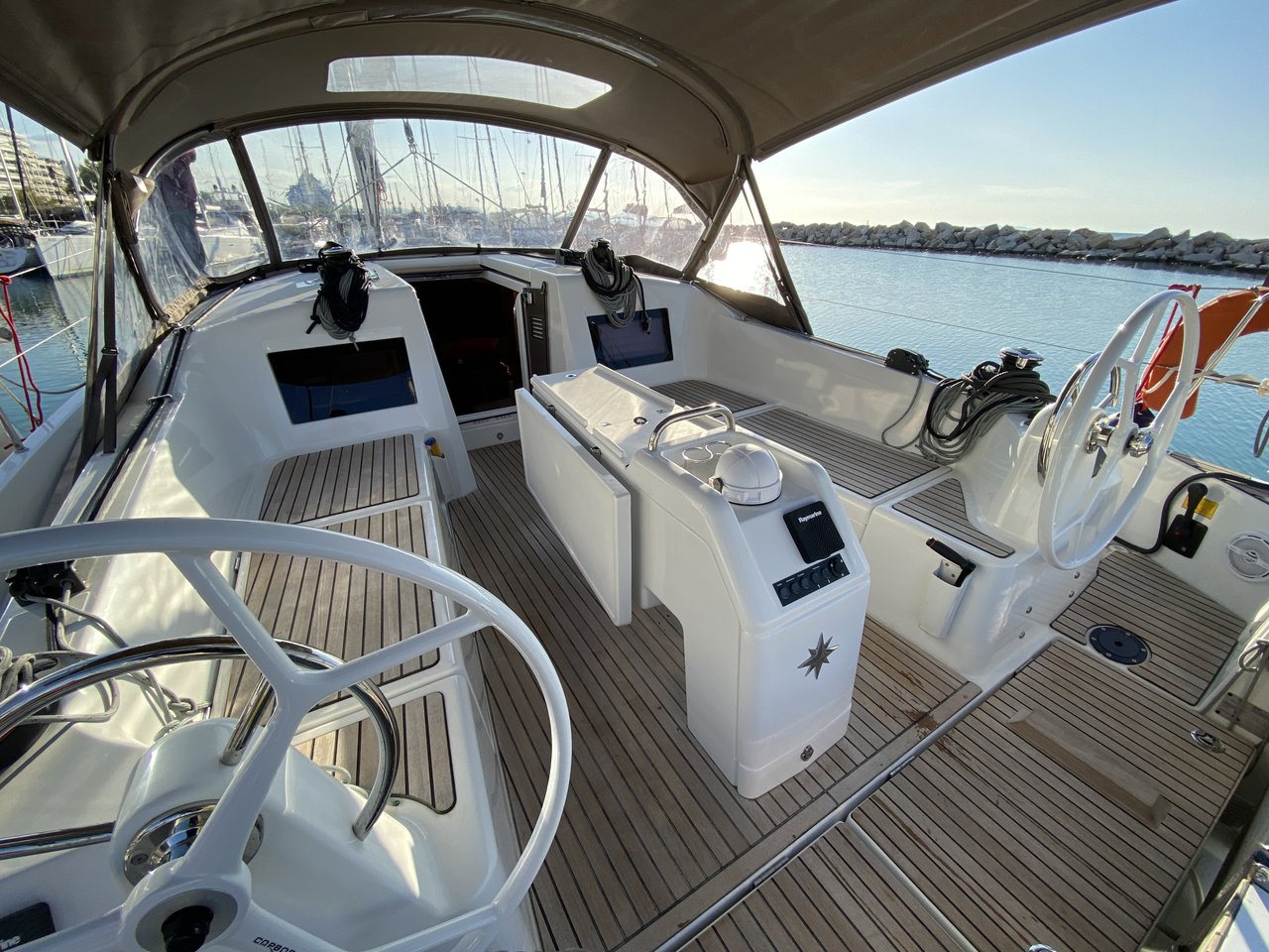 ALMA LIBRE VI, 2020 Sun Odyssey 410, Greece