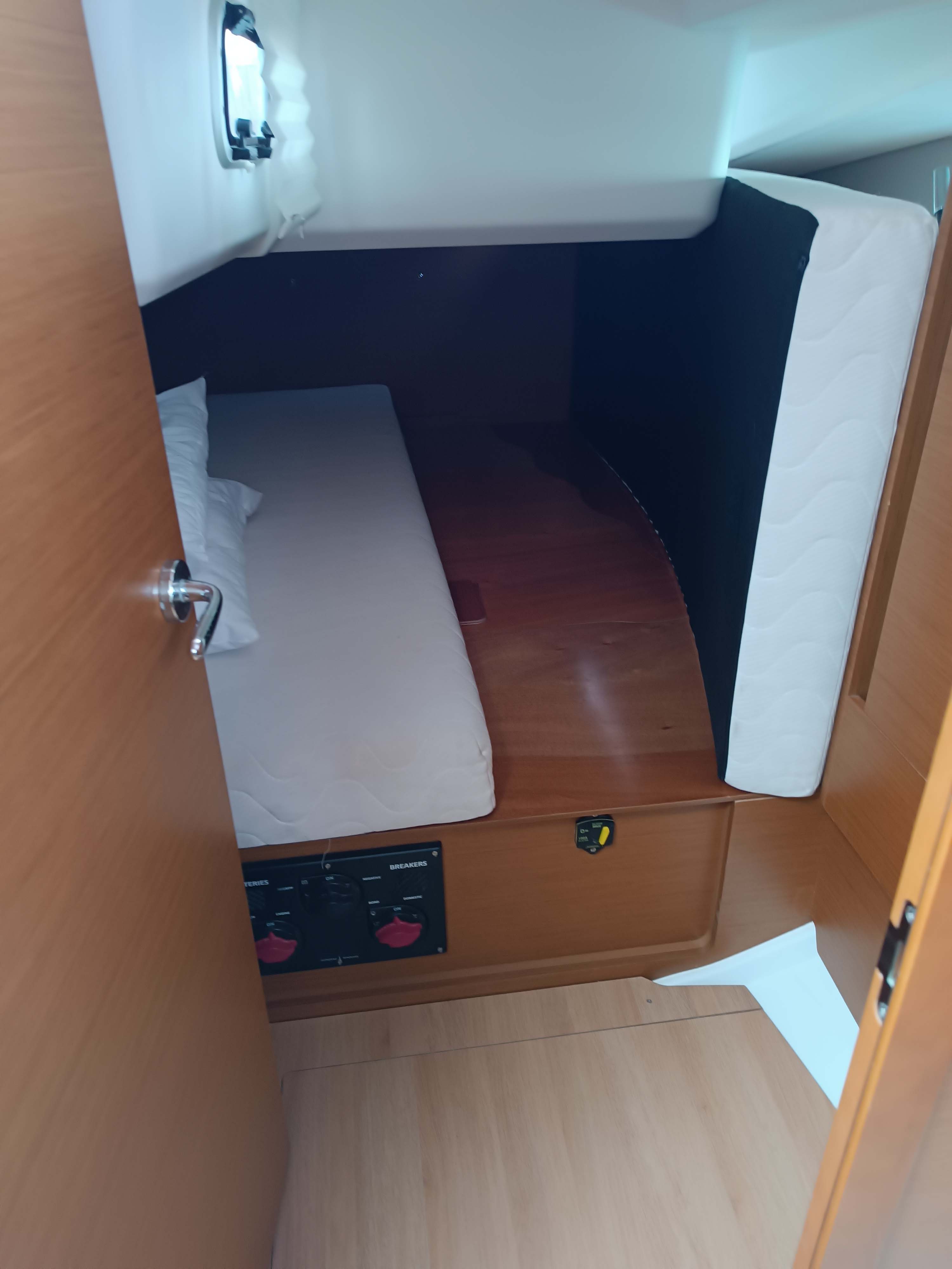FUNKY ONE, 2020 Sun Odyssey 440, Greece