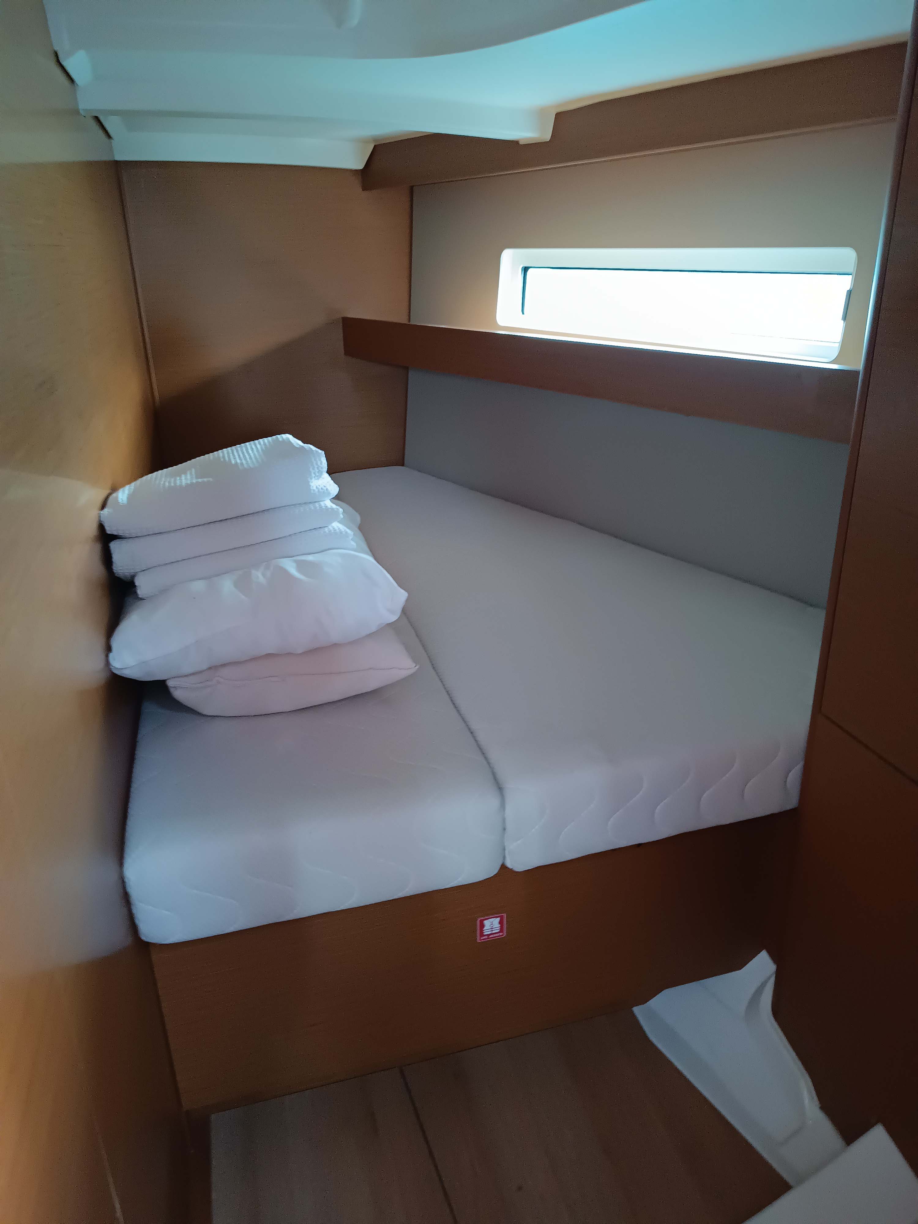 FUNKY ONE, 2020 Sun Odyssey 440, Greece