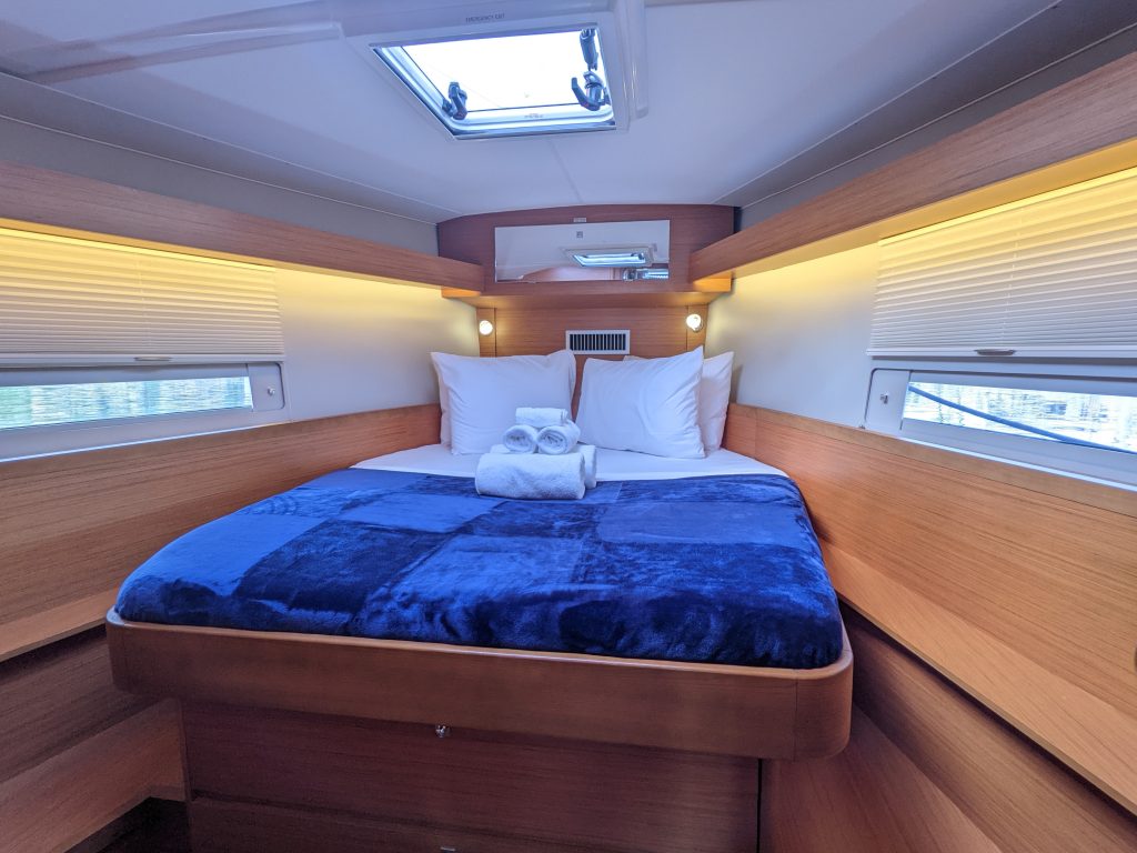HOOSIER LADY, 2021 Dufour 430, British Virgin Islands