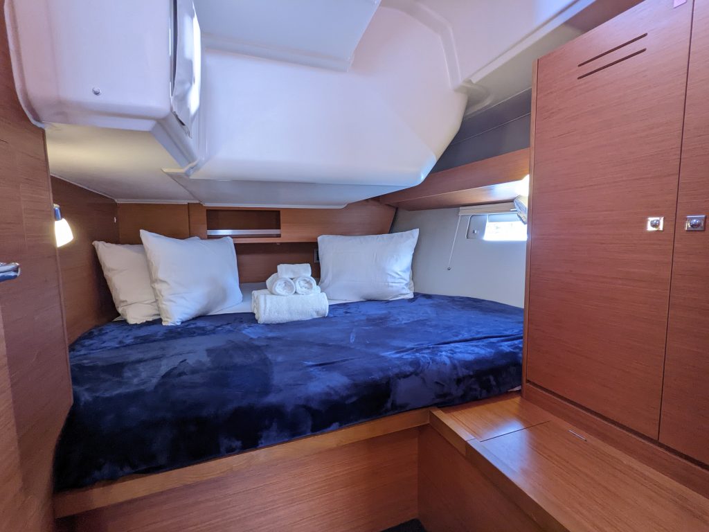 HOOSIER LADY, 2021 Dufour 430, British Virgin Islands