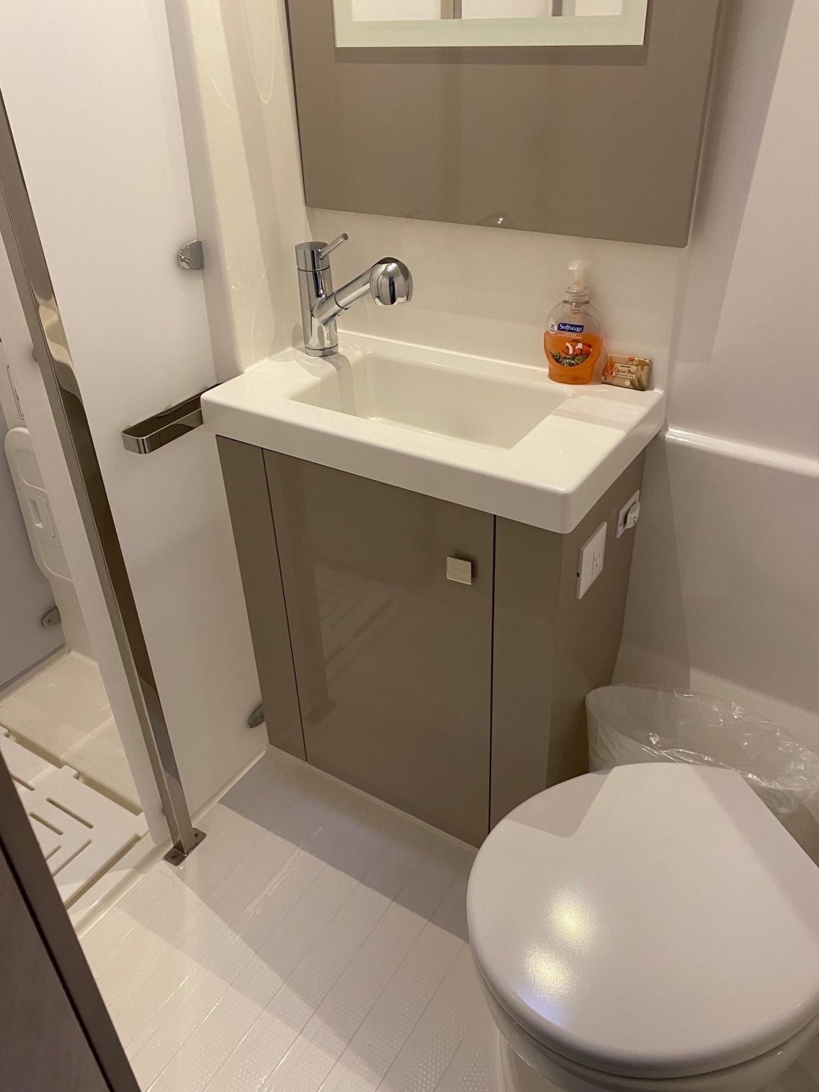 SERENE BLUE, 2021 Fountaine Pajot Astrea 42 Maestro, British Virgin Islands