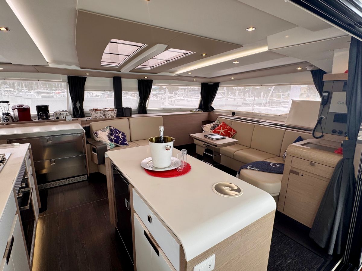 CARRIE LEE, 2023 Fountaine Pajot Aura 51, British Virgin Islands