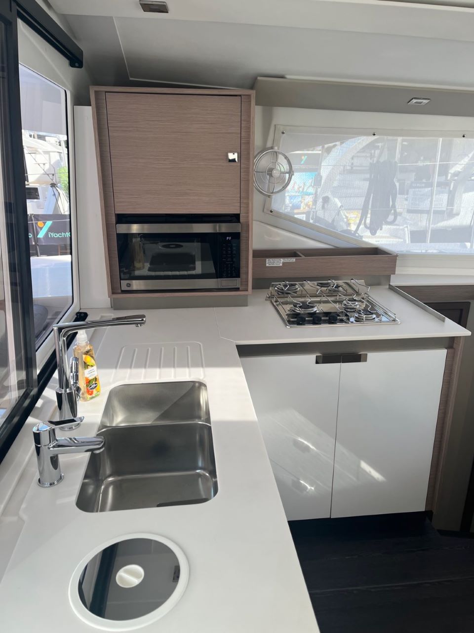 SCARLET IBIS, 2023 Fountaine Pajot Isla 40, British Virgin Islands