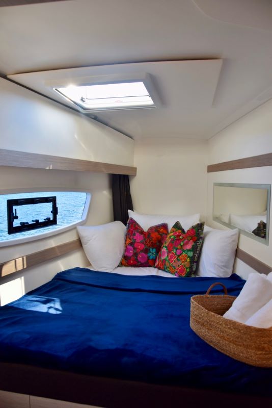 FIREFLY, 2023 Fountaine Pajot Isla 40, British Virgin Islands