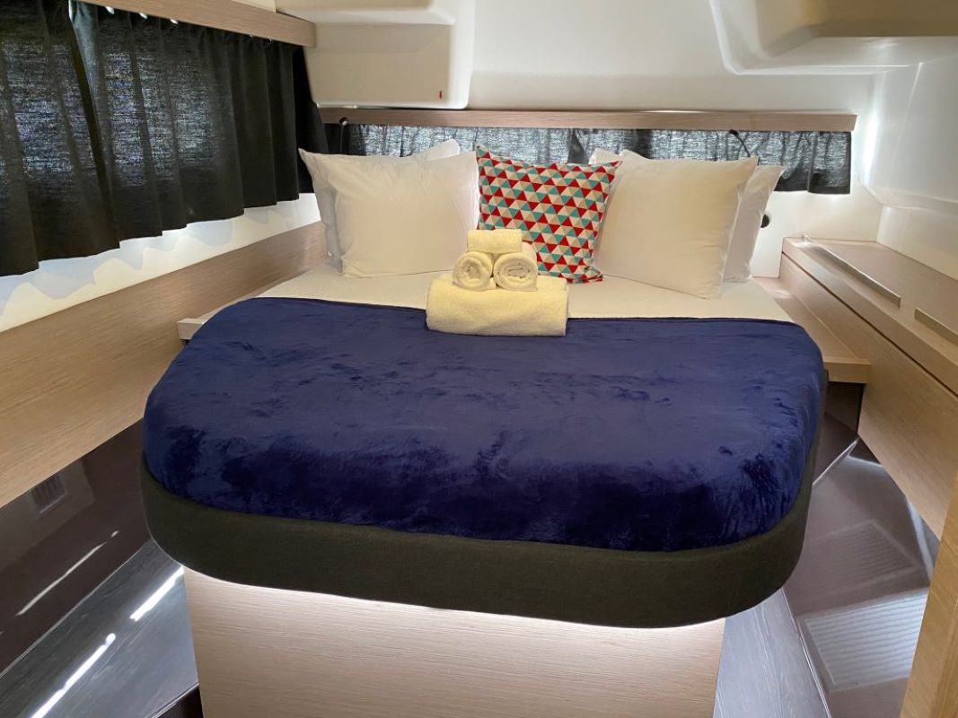 FIREFLY, 2023 Fountaine Pajot Isla 40, British Virgin Islands