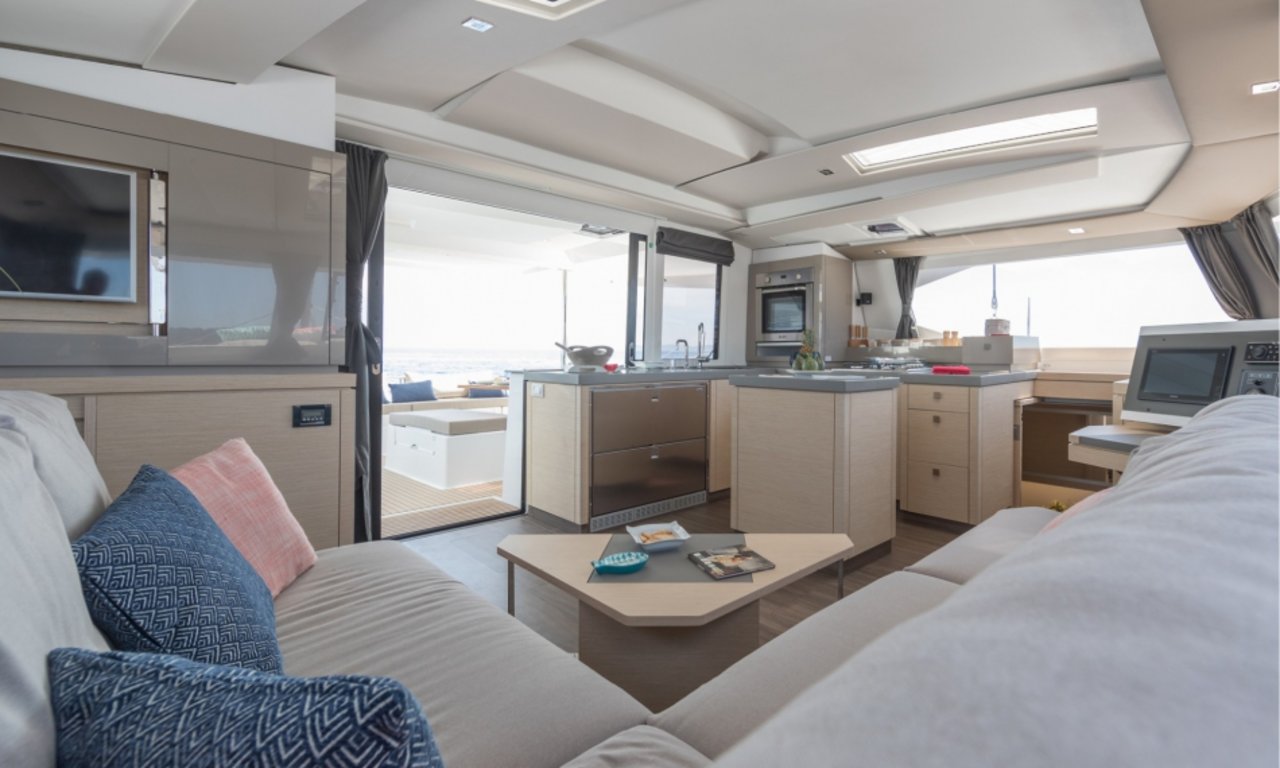 IMPOSSIBLE DREAM, 2021 Fountaine Pajot Saona 47 Maestro, Abaco Bahamas