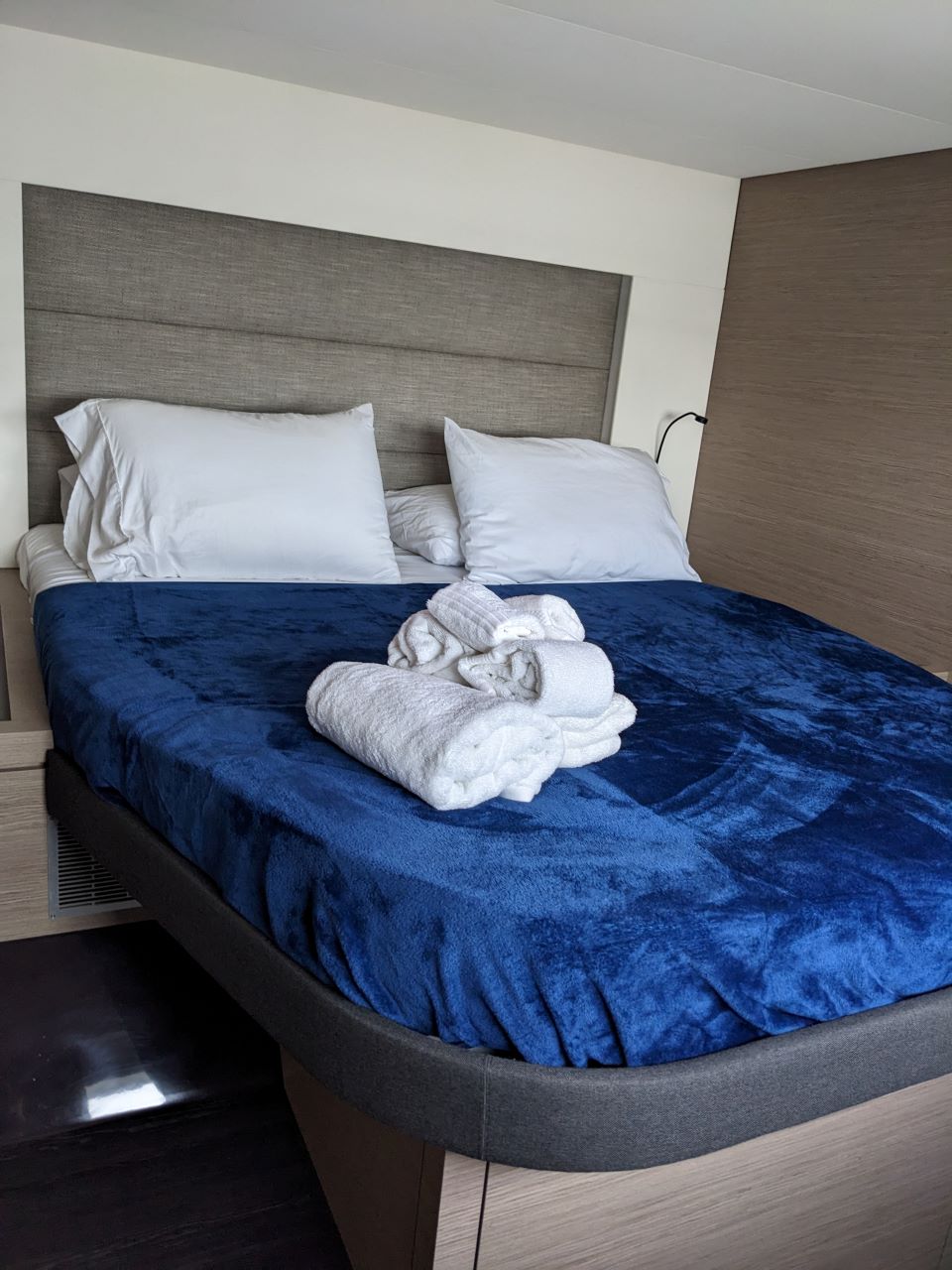 DRAGONFLY, 2023 Fountaine Pajot Tanna 47, British Virgin Islands