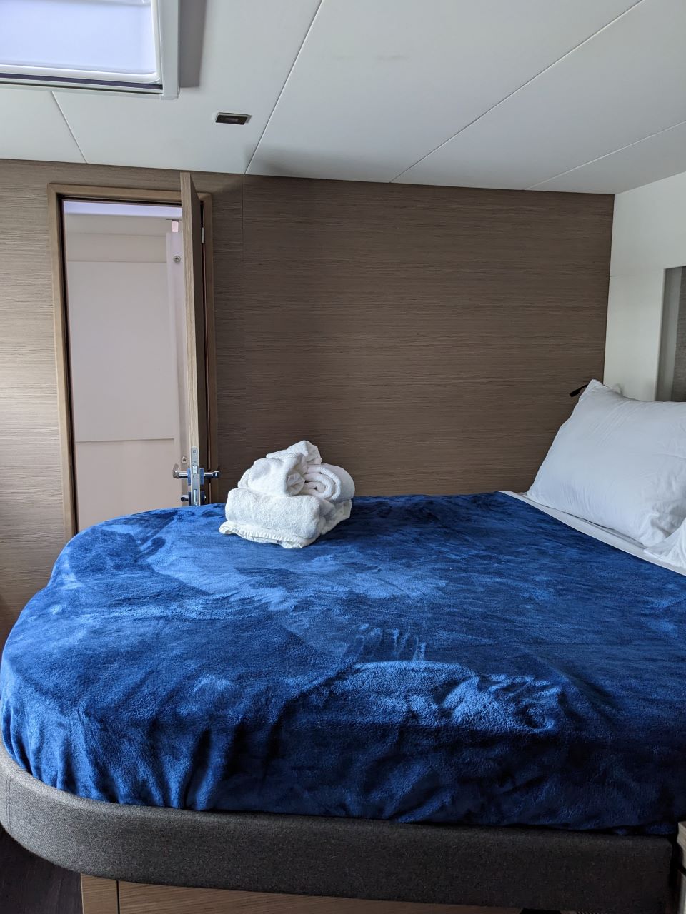 DRAGONFLY, 2023 Fountaine Pajot Tanna 47, British Virgin Islands