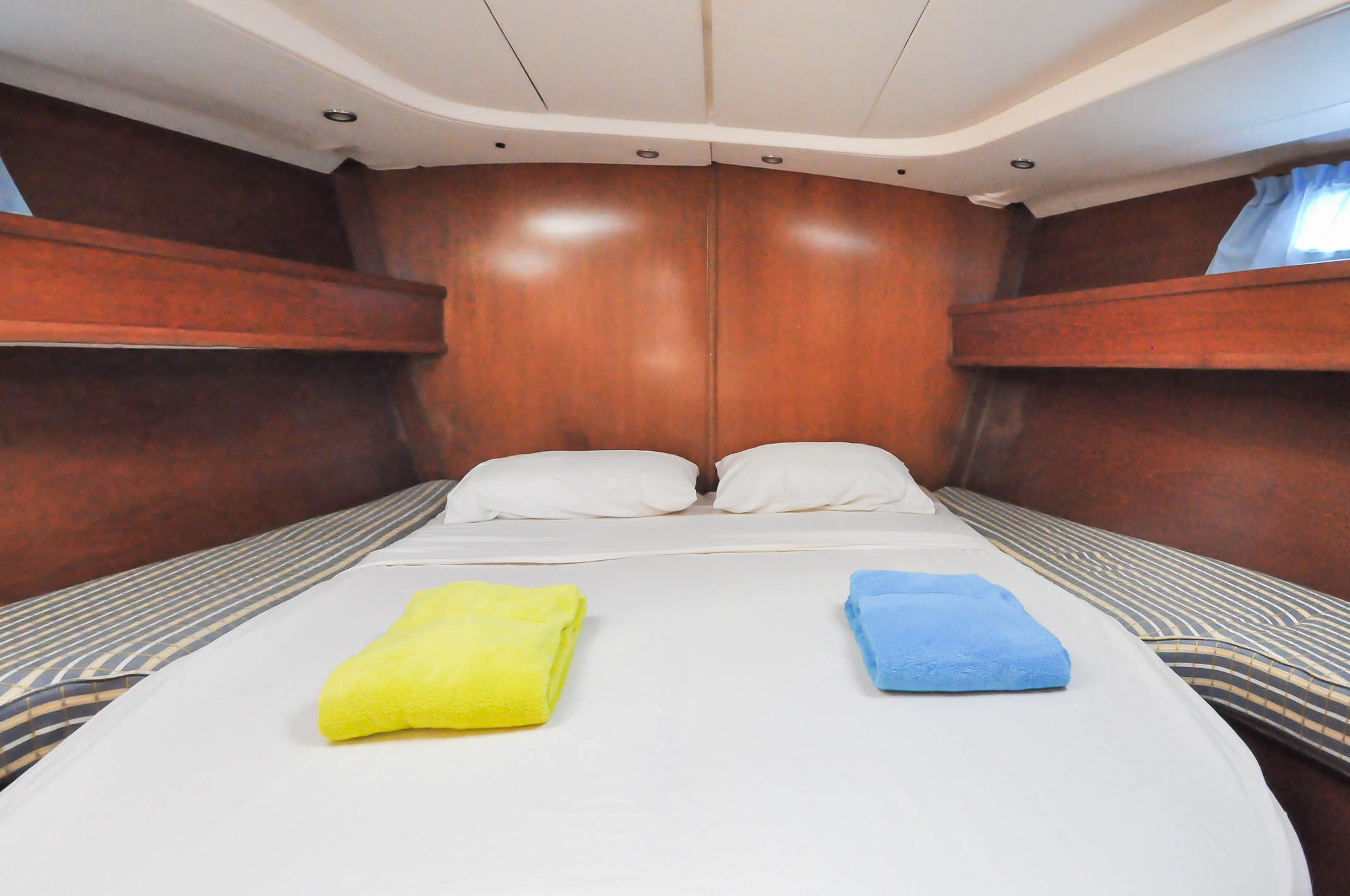 WINDWARD SPIRIT, 2003 Sun Odyssey 54 DS, St. Vincent and the Grenadines