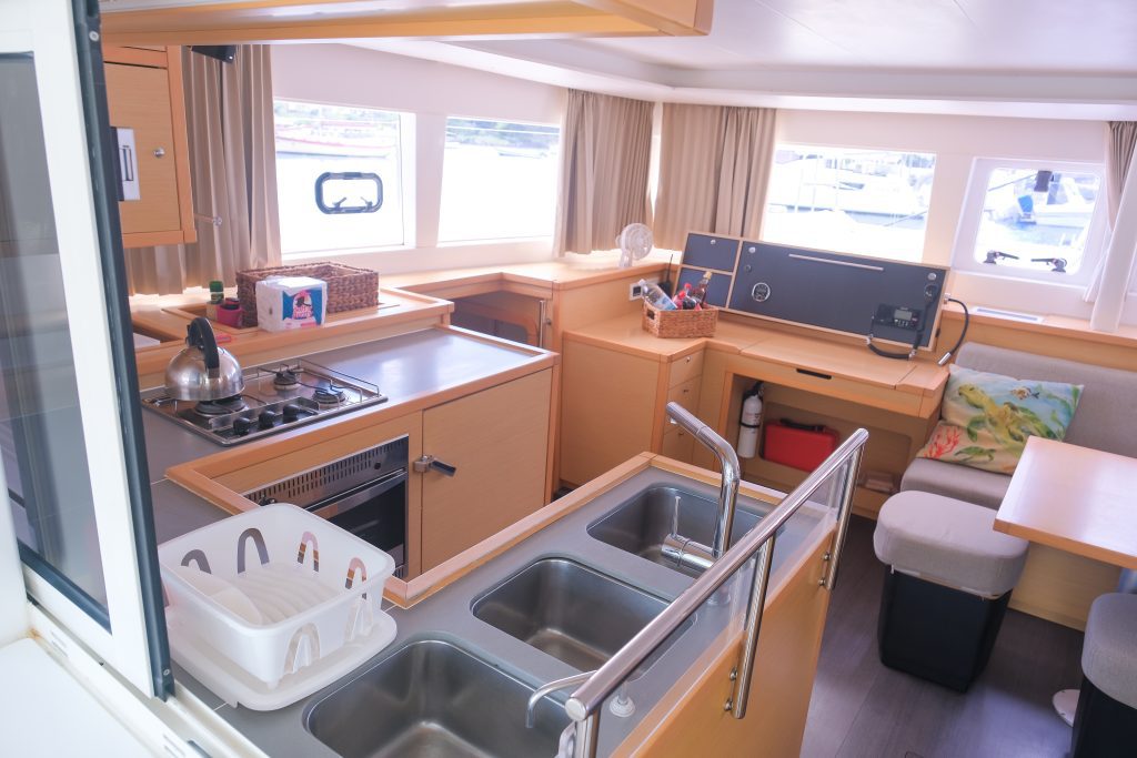 PURA VIDA, 2015 Lagoon 450, St. Vincent and the Grenadines