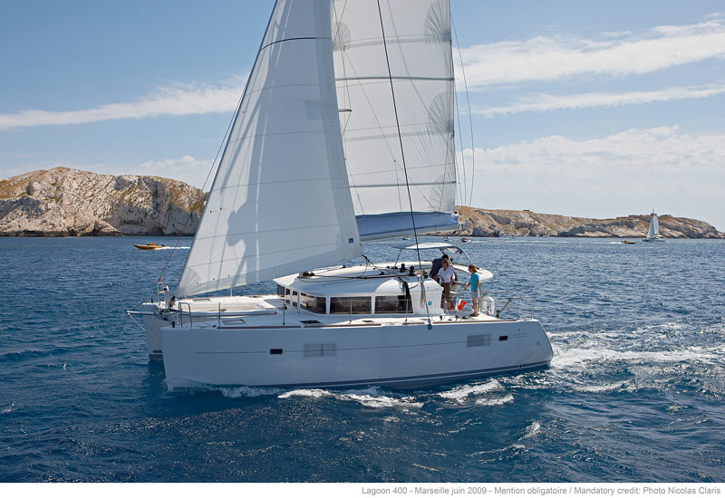 JORAT BO LA, a 2020 Lagoon 40 available for charter in St. Vincent and the Grenadines.