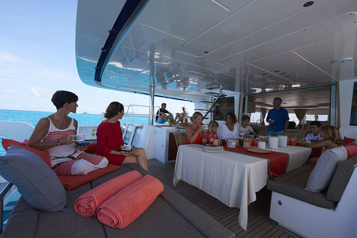 DREAM MOOREA, 2019 Lagoon 620, Tahiti