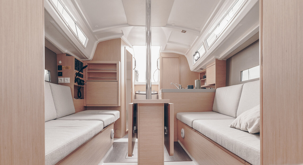 PEANUT, 2020 Oceanis 30.1, British Virgin Islands