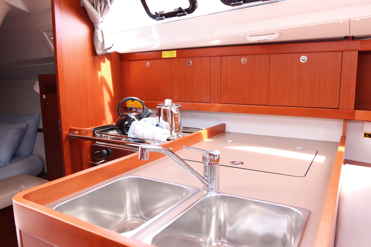 CHILLI, 2020 Oceanis 31, British Virgin Islands