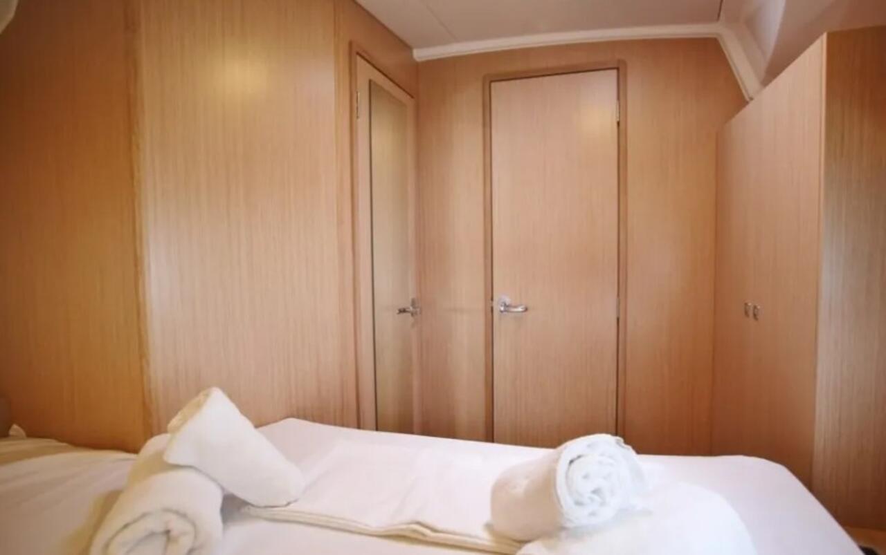 OKTANA, 2023 Bavaria C42, Greece