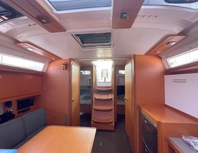 ALMA LIBRE IX, 2023 Dufour 390, Greece