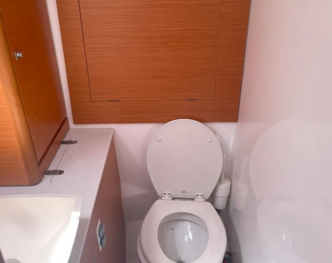 ALMA LIBRE IX, 2023 Dufour 390, Greece
