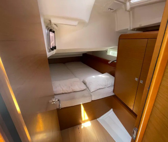 BLUEBERRY, 2019 Sun Odyssey 419, Greece