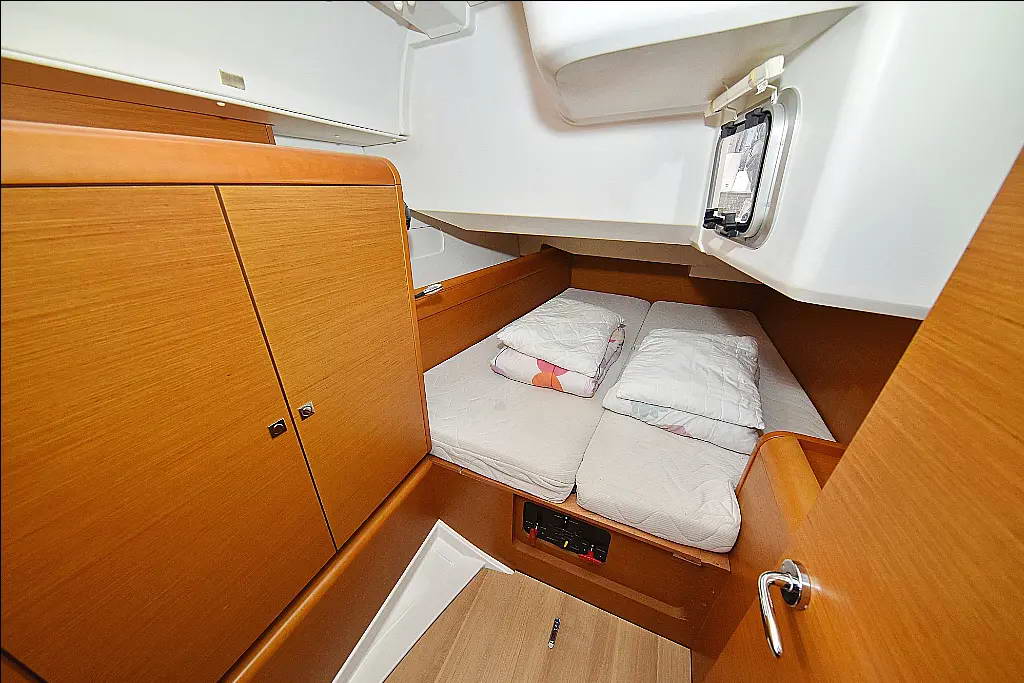 CANNE BLEUE, 2016 Sun Odyssey 449, Greece