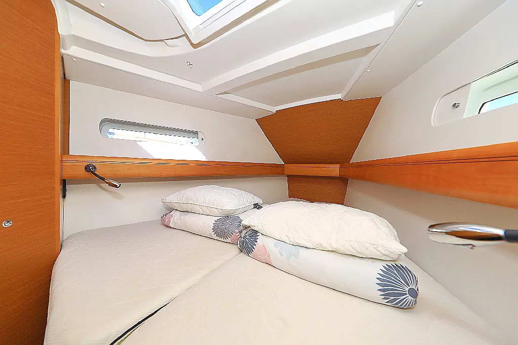 CANNE BLEUE, 2016 Sun Odyssey 449, Greece